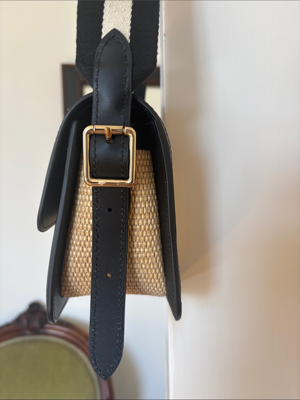 Longchamp Woven Straw Crossbody Bag with Black Trim and Gold Accent - Picture 2 of 12
